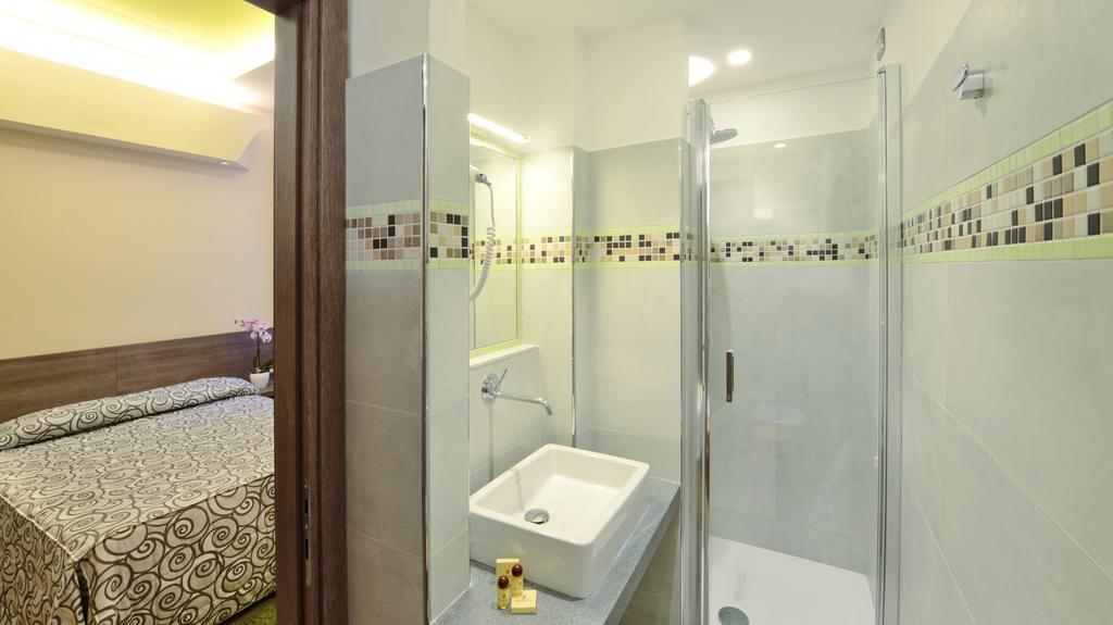 Deluxe Triple Room,1015784962:JPEG